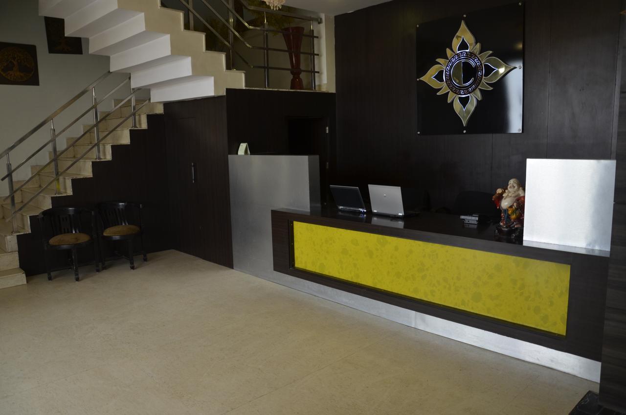 Oyo 1358 Hotel Crossroad Lucknow Exterior photo