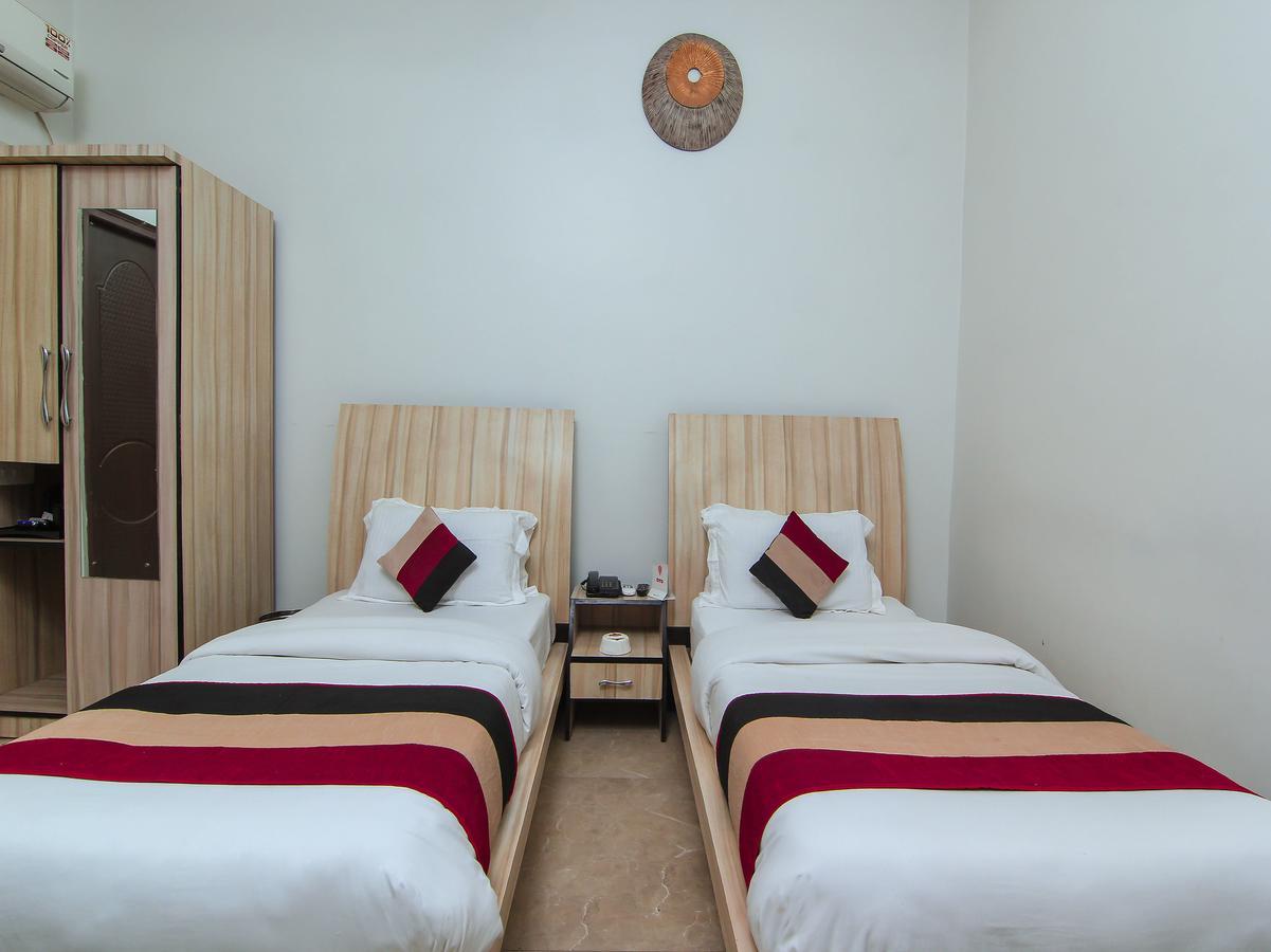 Oyo 1358 Hotel Crossroad Lucknow Exterior photo